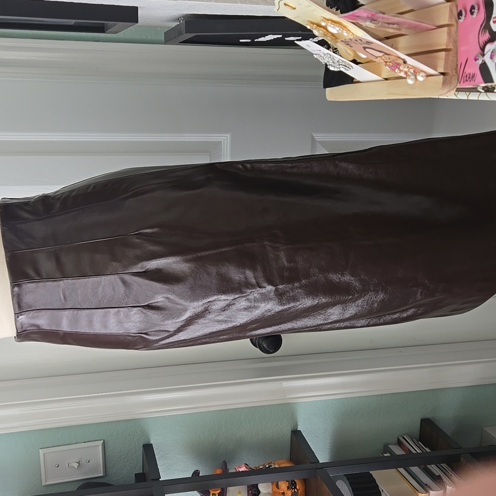 Worthington x JCPenney Maxi Vegan Leather Skirt In Chocolate Plum, 4, NWT - Picture 6 of 14